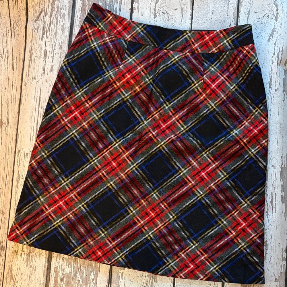 L.L. Bean Red and Black Plaid A-Line Skirt - Sz 10 - Picture 2 of 16